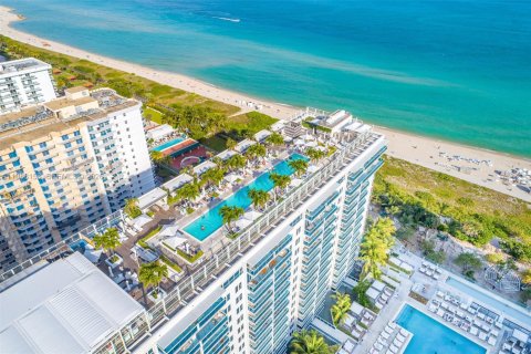 Condo in Miami Beach, Florida, 3 bedrooms  № 2052693 - photo 23