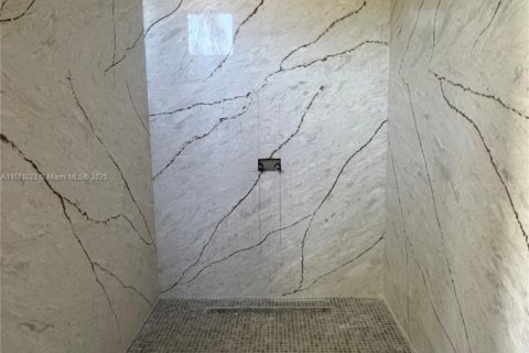 House in Pinecrest, Florida 10 bedrooms № 1977310 - photo 7