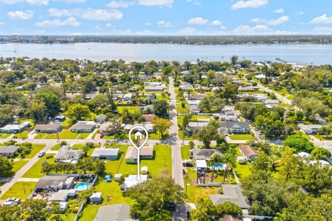 House in Palmetto, Florida 2 bedrooms, 66.89 sq.m. № 2396380 - photo 28