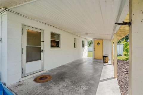 House in Palmetto, Florida 2 bedrooms, 66.89 sq.m. № 2396380 - photo 5