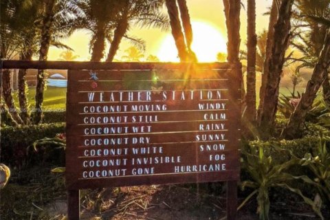 Casa en venta en Miami, Florida, 6 dormitorios, 860.65 m2 № 2020938 - foto 4