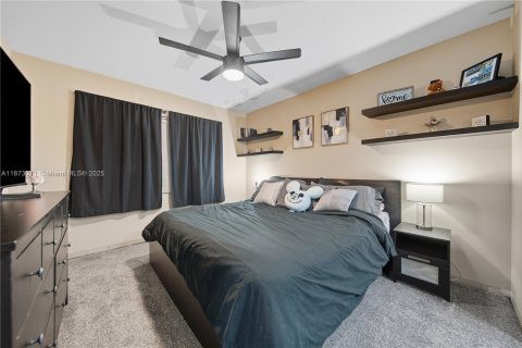 Villa ou maison à vendre à Miami, Floride: 4 chambres, 142.79 m2 № 1921127 - photo 10