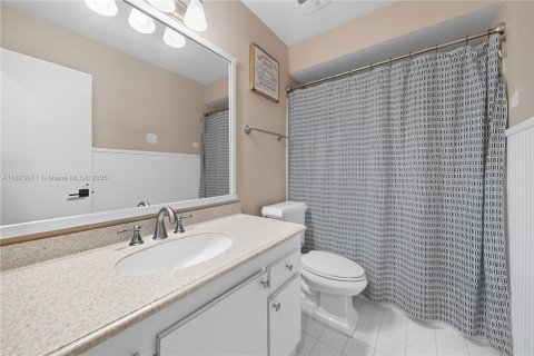 Villa ou maison à vendre à Miami, Floride: 4 chambres, 142.79 m2 № 1921127 - photo 14