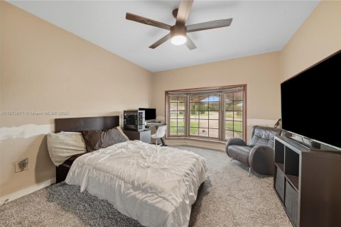 Villa ou maison à vendre à Miami, Floride: 4 chambres, 142.79 m2 № 1921127 - photo 16