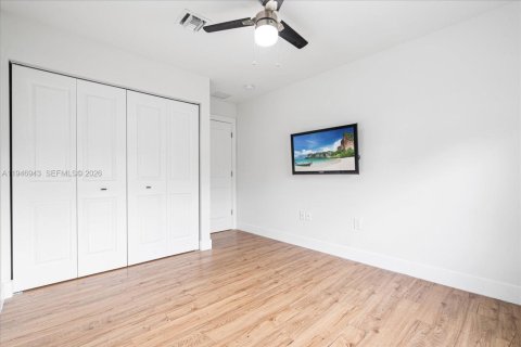 Touwnhouse à vendre à Fort Lauderdale, Floride: 3 chambres, 185.06 m2 № 2152924 - photo 26