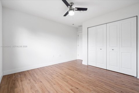Touwnhouse à vendre à Fort Lauderdale, Floride: 3 chambres, 185.06 m2 № 2152924 - photo 23