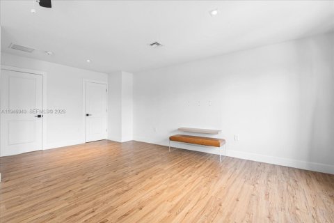 Touwnhouse à vendre à Fort Lauderdale, Floride: 3 chambres, 185.06 m2 № 2152924 - photo 17