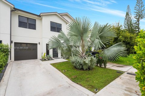 Touwnhouse à Fort Lauderdale, Floride 3 chambres, 185.06 m2 № 2152924