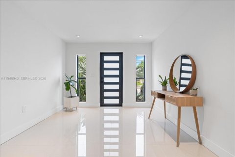 Touwnhouse à vendre à Fort Lauderdale, Floride: 3 chambres, 185.06 m2 № 2152924 - photo 12