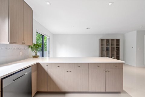 Touwnhouse à vendre à Fort Lauderdale, Floride: 3 chambres, 185.06 m2 № 2152924 - photo 6