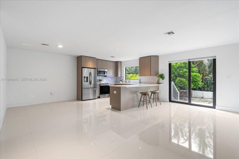 Touwnhouse à vendre à Fort Lauderdale, Floride: 3 chambres, 185.06 m2 № 2152924 - photo 9