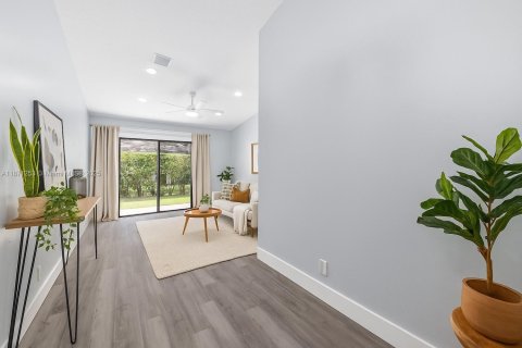 Купить кондоминиум в Санрайз, Флорида 2 спальни, 83.52м2, № 1898334 - фото 3