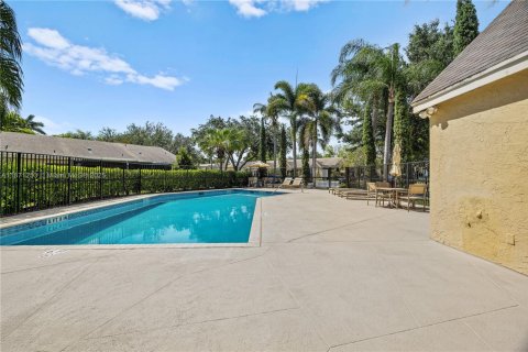 Купить кондоминиум в Санрайз, Флорида 2 спальни, 83.52м2, № 1898334 - фото 28