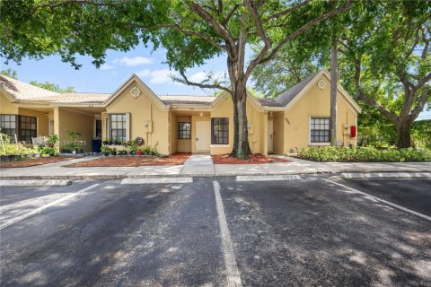 Купить кондоминиум в Санрайз, Флорида 2 спальни, 83.52м2, № 1898334 - фото 8