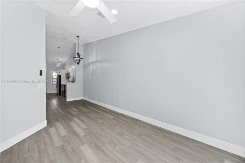 Купить кондоминиум в Санрайз, Флорида 2 спальни, 83.52м2, № 1898334 - фото 18