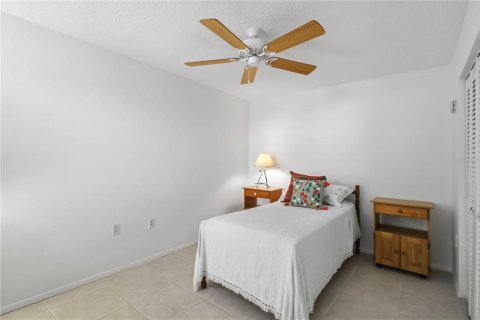 Condo in Bradenton, Florida, 3 bedrooms № 2151790 - photo 22