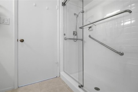 Condo in Bradenton, Florida, 3 bedrooms № 2151790 - photo 20