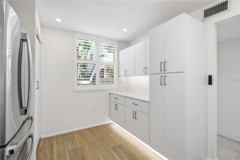 Condo in Bradenton, Florida, 3 bedrooms № 2151790 - photo 9
