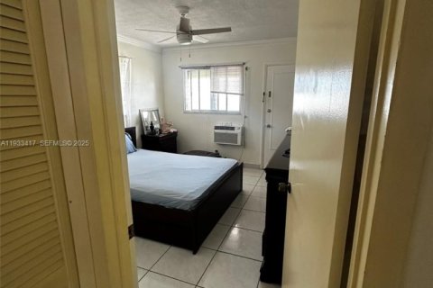 Condominio en alquiler en Hallandale Beach, Florida, 2 dormitorios, 78.78 m2 № 1991403 - foto 8