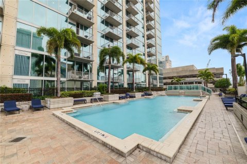 Condo in Tampa, Florida, 1 bedroom  № 1565071 - photo 21