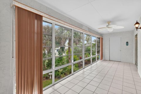 Condo in St. Lucie, Florida, 2 bedrooms № 2082202 - photo 19