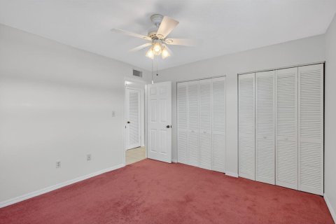 Condo in St. Lucie, Florida, 2 bedrooms № 2082202 - photo 16