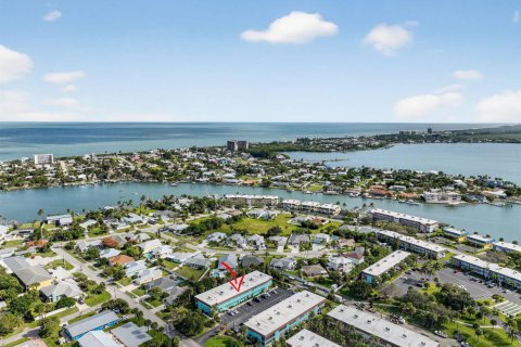 Condo in St. Lucie, Florida, 2 bedrooms № 2082202