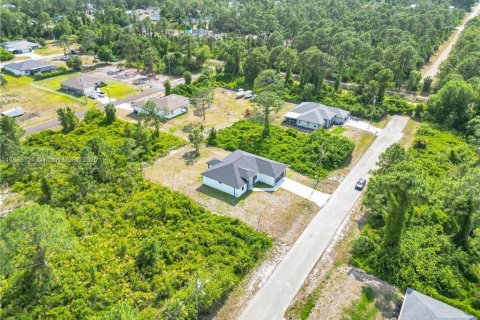 Casa en venta en Lehigh Acres, Florida, 3 dormitorios № 1932062 - foto 27