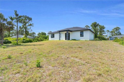 Casa en venta en Lehigh Acres, Florida, 3 dormitorios № 1932062 - foto 26