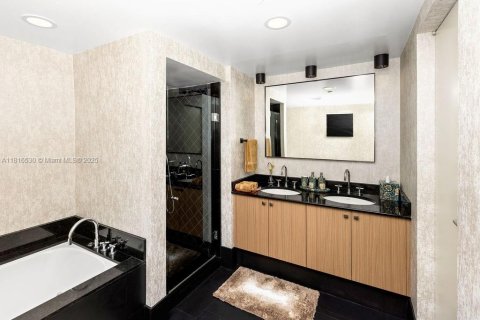 Купить кондоминиум в Майами-Бич, Флорида 3 спальни, 218.69м2, № 2012441 - фото 10