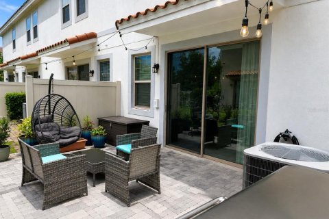 Townhouse in Orlando, Florida 3 bedrooms, 152.27 sq.m. № 2104485 - photo 18