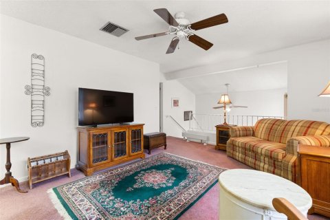 Townhouse in Saint Petersburg, Florida 1 bedroom, 68.28 sq.m. № 2097856 - photo 8