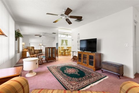 Townhouse in Saint Petersburg, Florida 1 bedroom, 68.28 sq.m. № 2097856 - photo 7