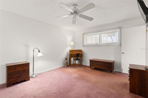 Townhouse in Saint Petersburg, Florida 1 bedroom, 68.28 sq.m. № 2097856 - photo 19