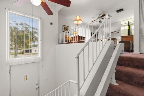 Townhouse in Saint Petersburg, Florida 1 bedroom, 68.28 sq.m. № 2097856 - photo 5