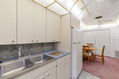 Townhouse in Saint Petersburg, Florida 1 bedroom, 68.28 sq.m. № 2097856 - photo 14