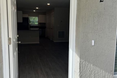 Apartment in Ocala, Florida 2 bedrooms, 91.42 sq.m. № 2209183 - photo 2