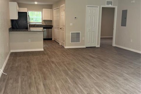 Apartment in Ocala, Florida 2 bedrooms, 91.42 sq.m. № 2209183 - photo 3