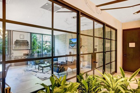 Copropriété à louer à Miami, Floride: 2 chambres, 77.57 m2 № 1981393 - photo 22