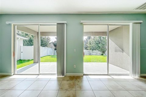 House in Winter Garden, Florida 4 bedrooms, 265.05 sq.m. № 1823334 - photo 14
