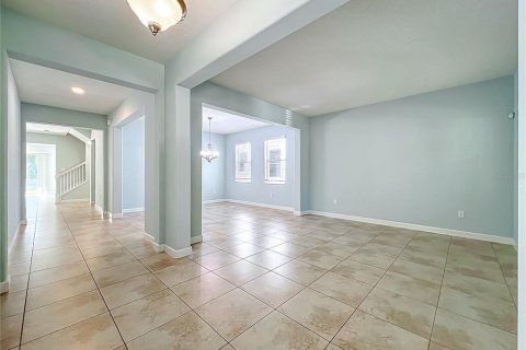 House in Winter Garden, Florida 4 bedrooms, 265.05 sq.m. № 1823334 - photo 8