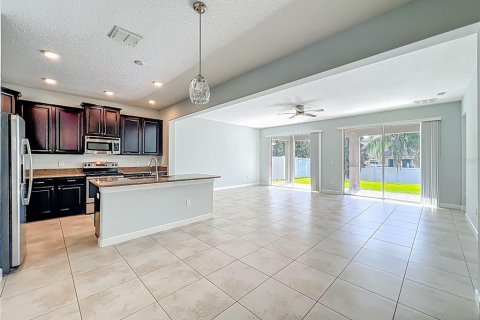 House in Winter Garden, Florida 4 bedrooms, 265.05 sq.m. № 1823334 - photo 16