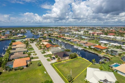 Terreno en venta en Punta Gorda, Florida № 1534872 - foto 3