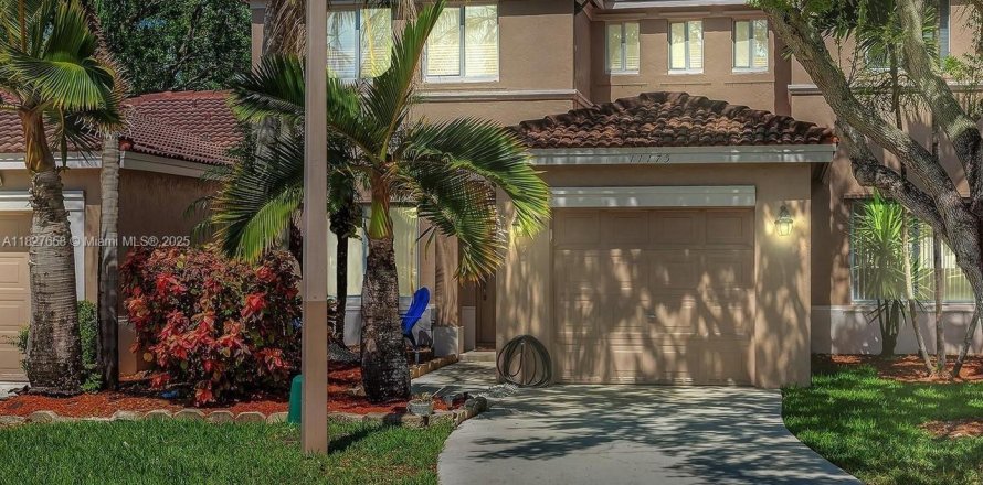 Townhouse in Davie, Florida 3 bedrooms, 153.1 sq.m. № 1798982