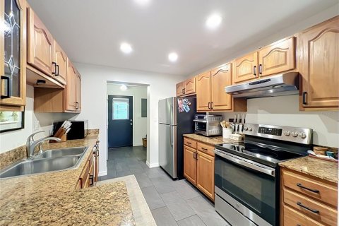 Condo in Maitland, Florida, 3 bedrooms  № 2223721 - photo 14