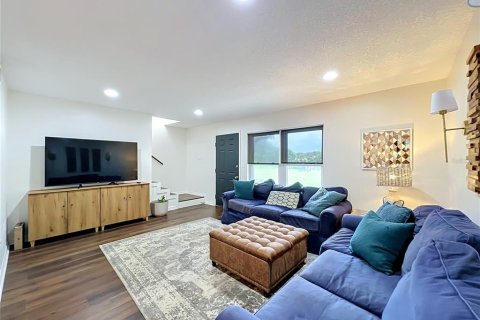 Condo in Maitland, Florida, 3 bedrooms  № 2223721 - photo 8