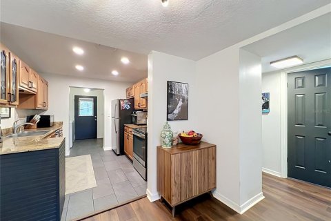 Condo in Maitland, Florida, 3 bedrooms  № 2223721 - photo 13