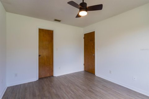 House in Ocala, Florida 3 bedrooms, 171.5 sq.m. № 1805466 - photo 12