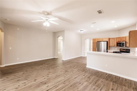 House in Clermont, Florida 4 bedrooms, 221.57 sq.m. № 1845160 - photo 14