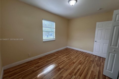 Villa ou maison à louer à Fort Lauderdale, Floride: 3 chambres, 103.86 m2 № 2002522 - photo 11